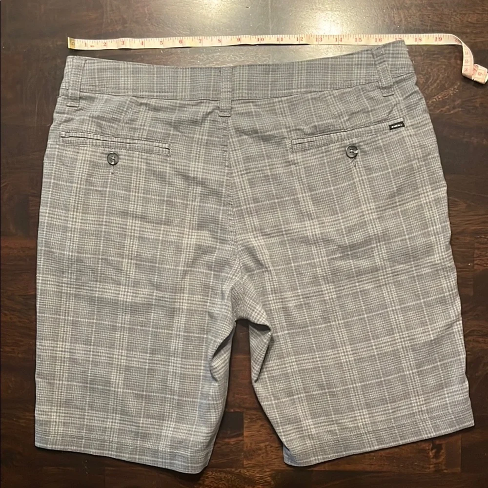 O’Neill Men's Gray Plaid Shorts,34